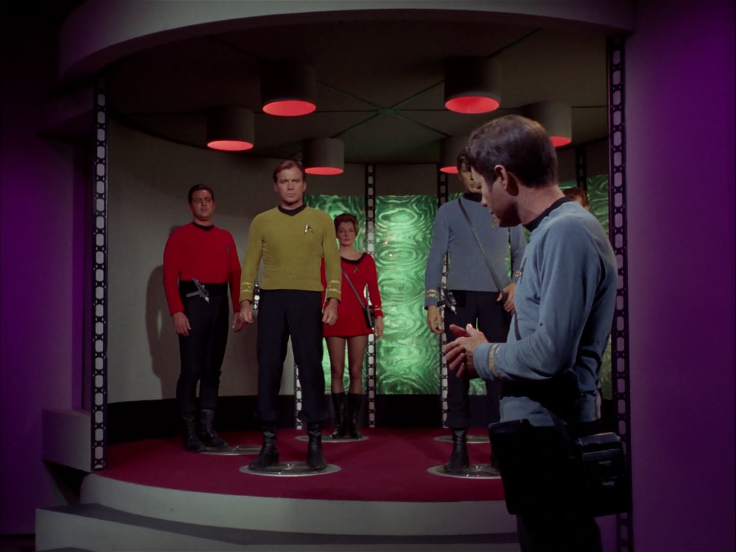 ariane179254_StarTrek_2x20_ReturnToTomorrow_0519.jpg