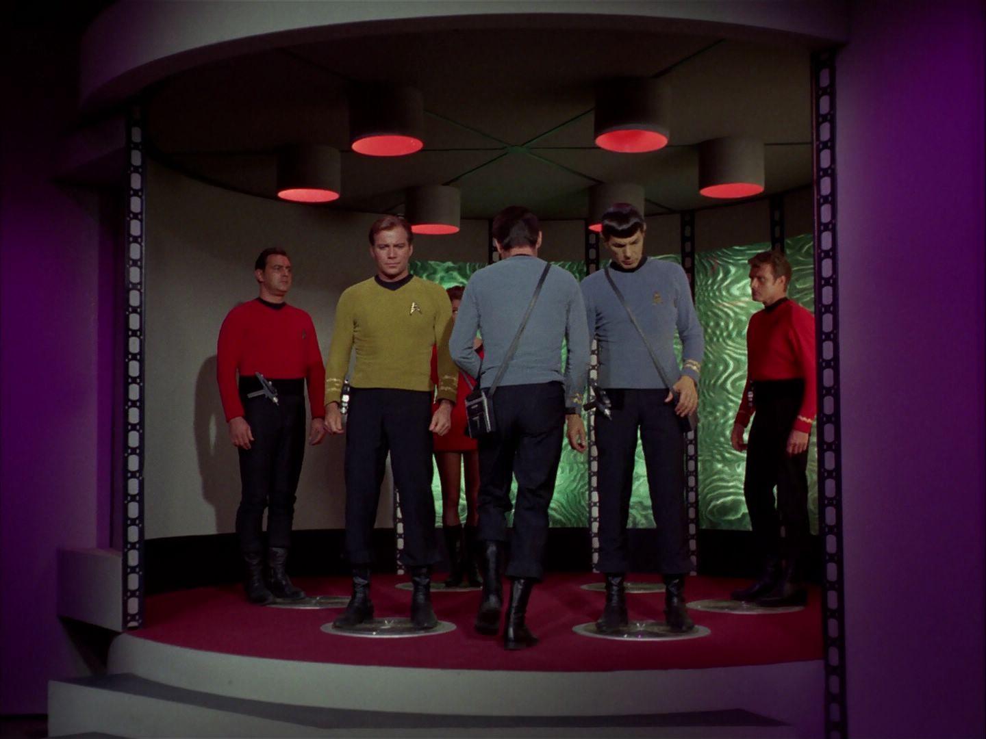 ariane179254_StarTrek_2x20_ReturnToTomorrow_0526.jpg