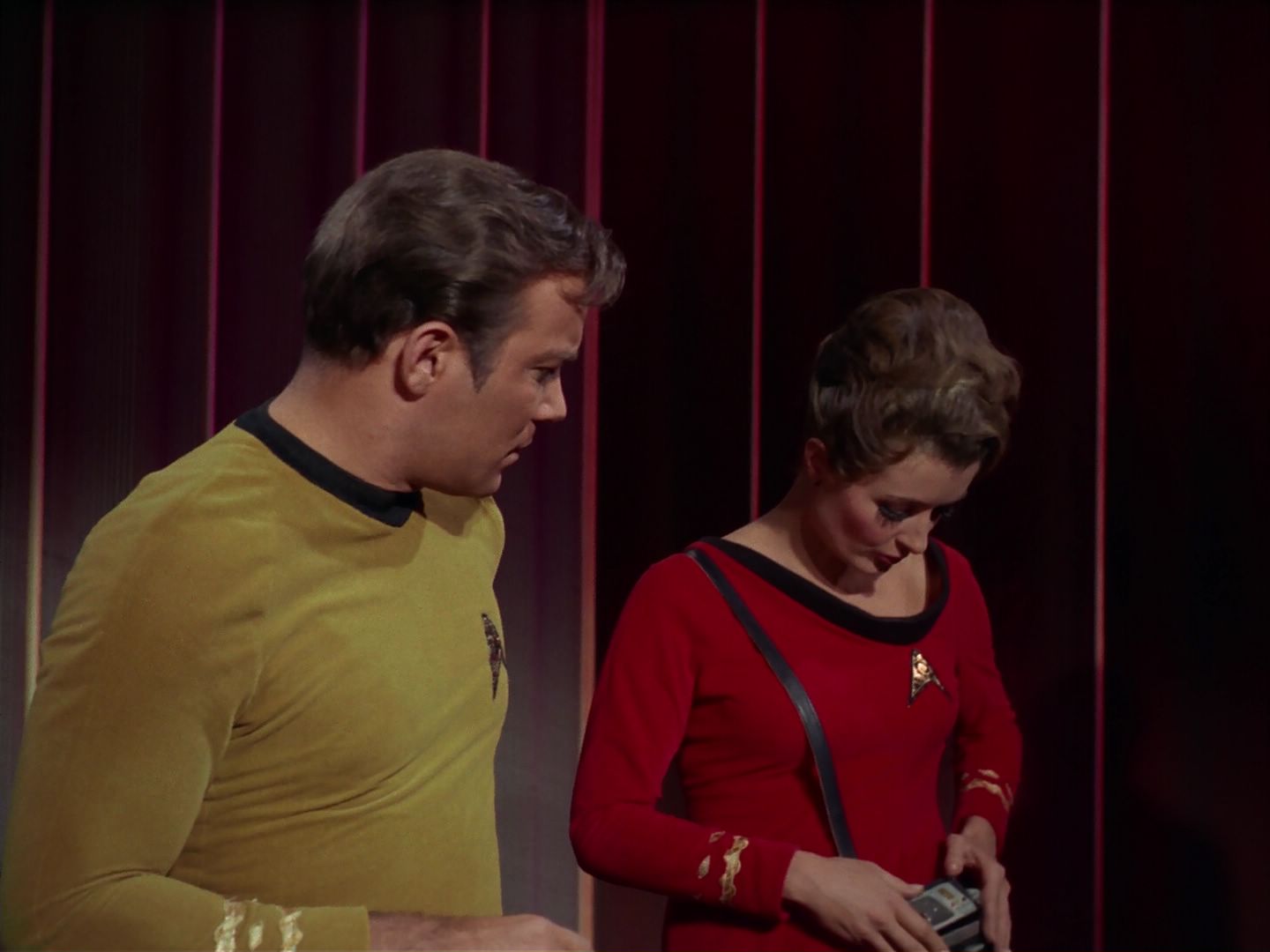 ariane179254_StarTrek_2x20_ReturnToTomorrow_0572.jpg