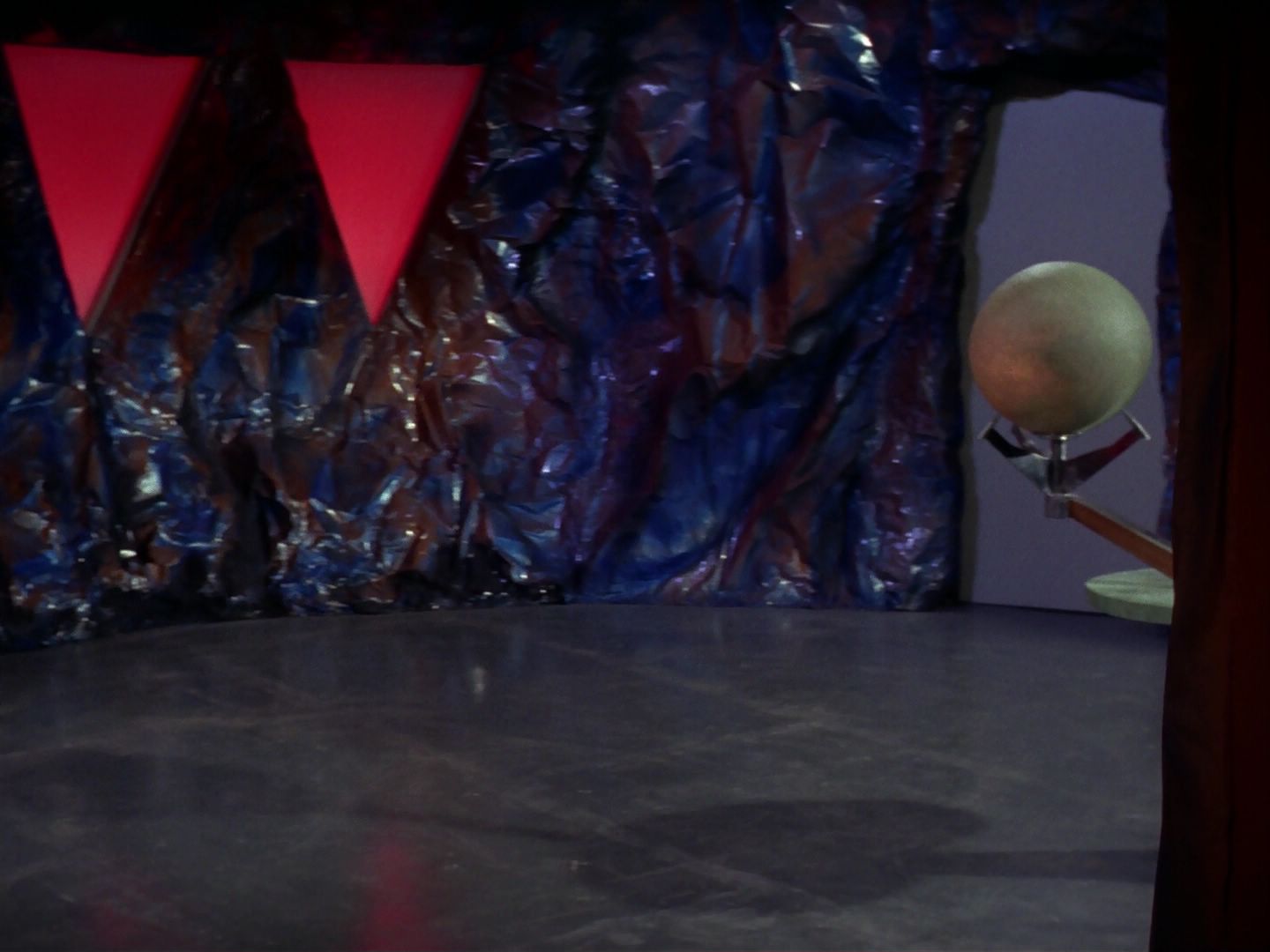 ariane179254_StarTrek_2x20_ReturnToTomorrow_0616.jpg