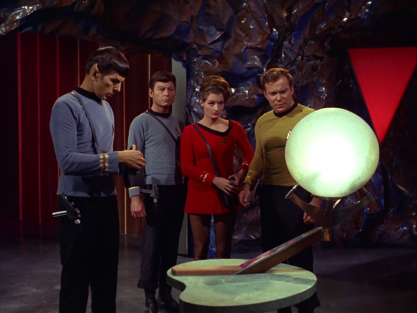 ariane179254_StarTrek_2x20_ReturnToTomorrow_0643.jpg