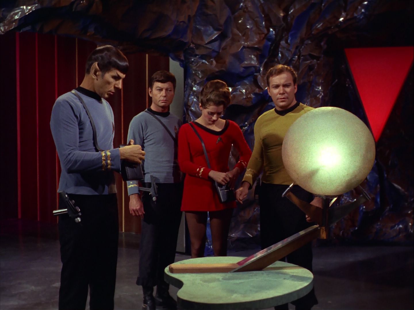 ariane179254_StarTrek_2x20_ReturnToTomorrow_0647.jpg