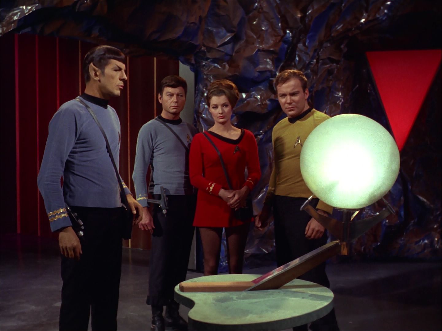 ariane179254_StarTrek_2x20_ReturnToTomorrow_0679.jpg