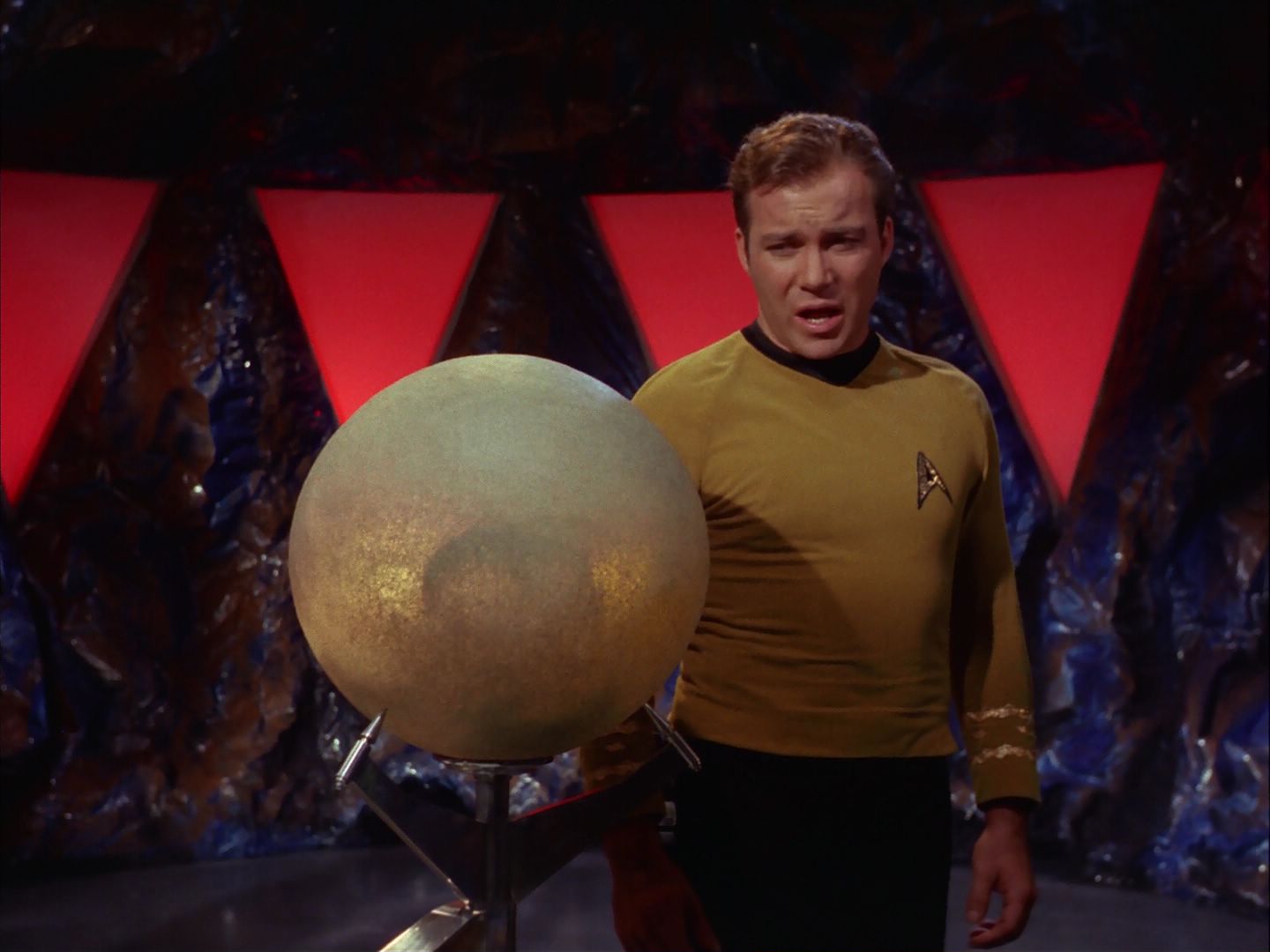 ariane179254_StarTrek_2x20_ReturnToTomorrow_0737.jpg