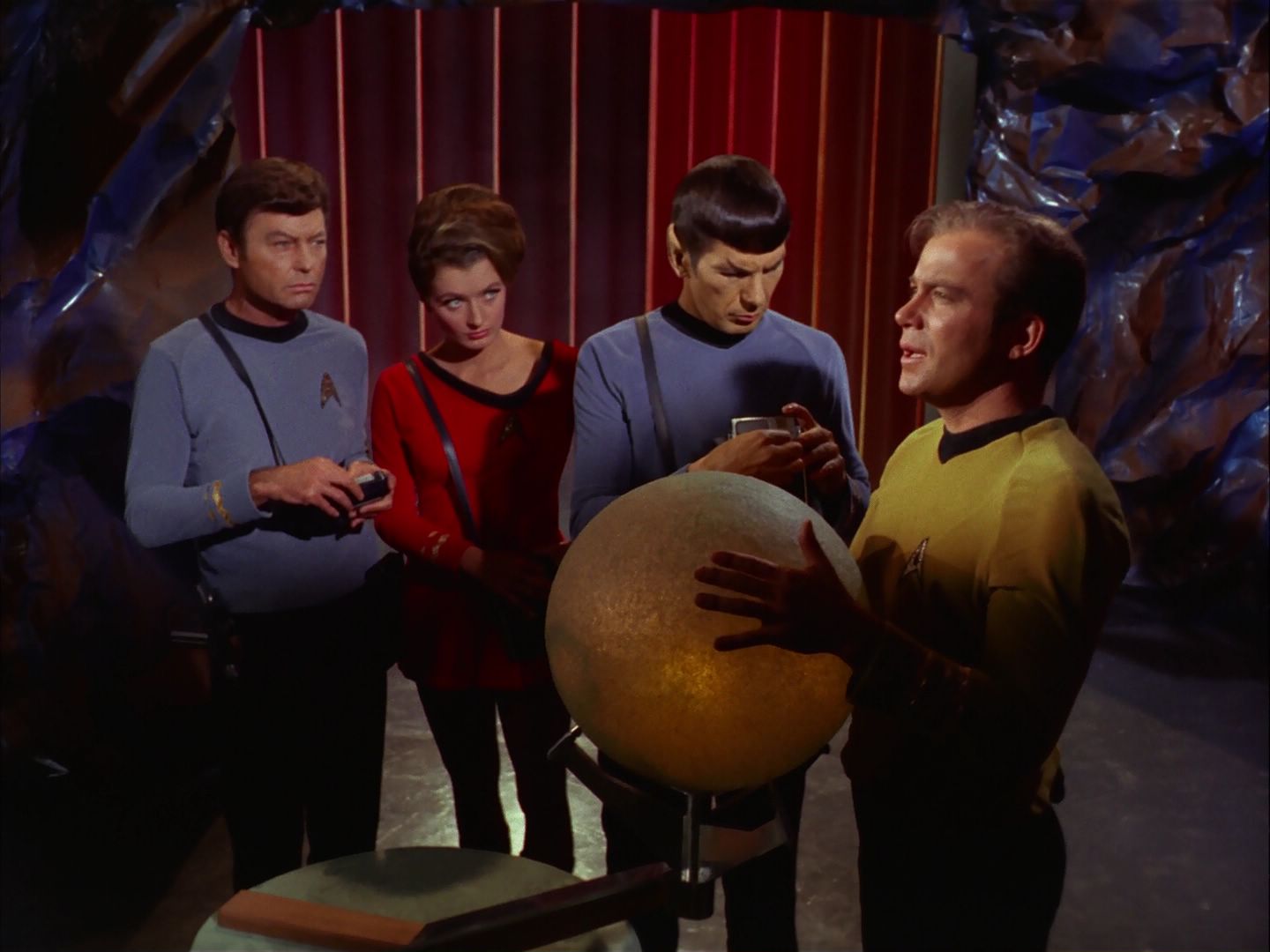 ariane179254_StarTrek_2x20_ReturnToTomorrow_0910.jpg