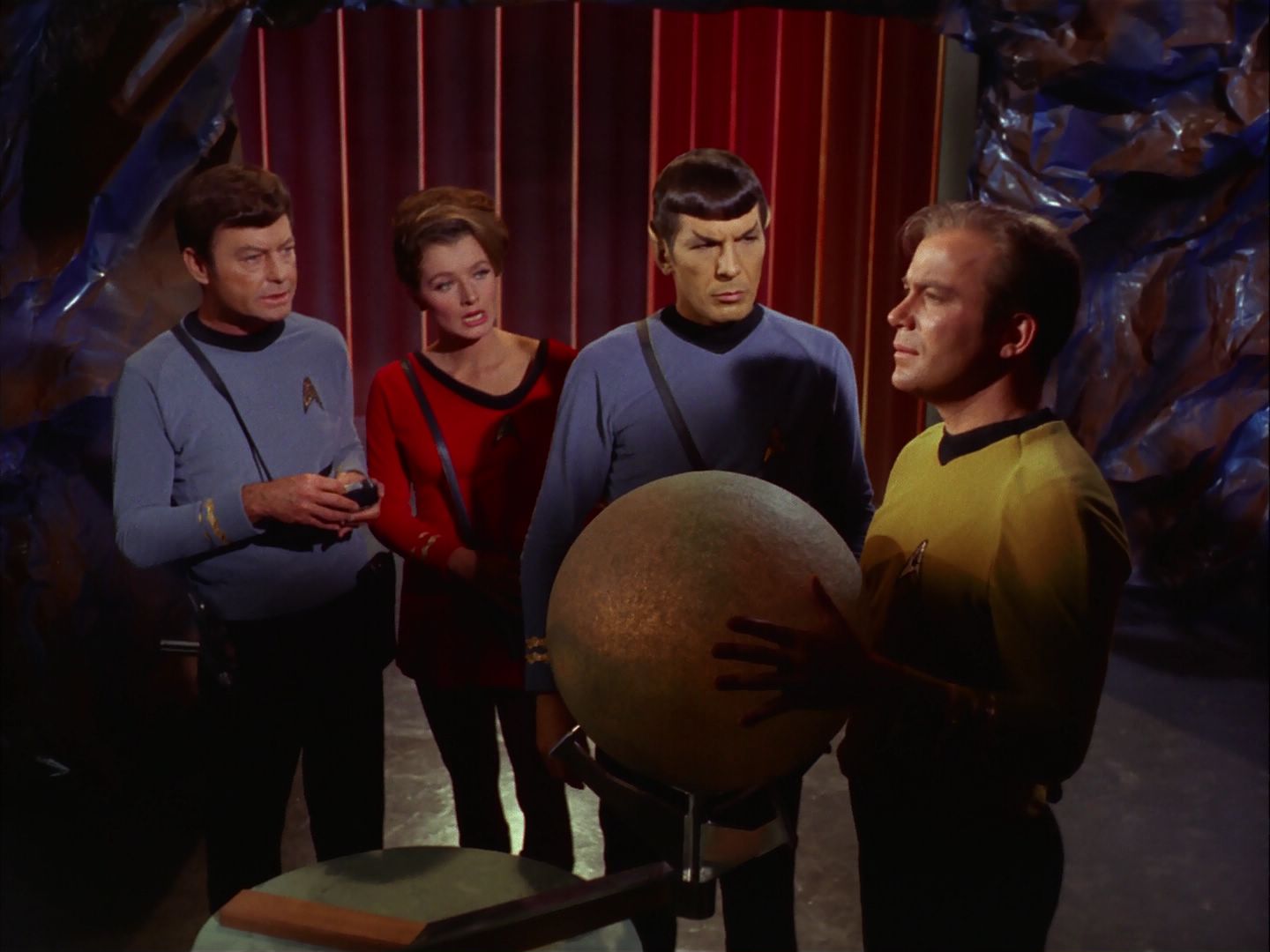 ariane179254_StarTrek_2x20_ReturnToTomorrow_0921.jpg
