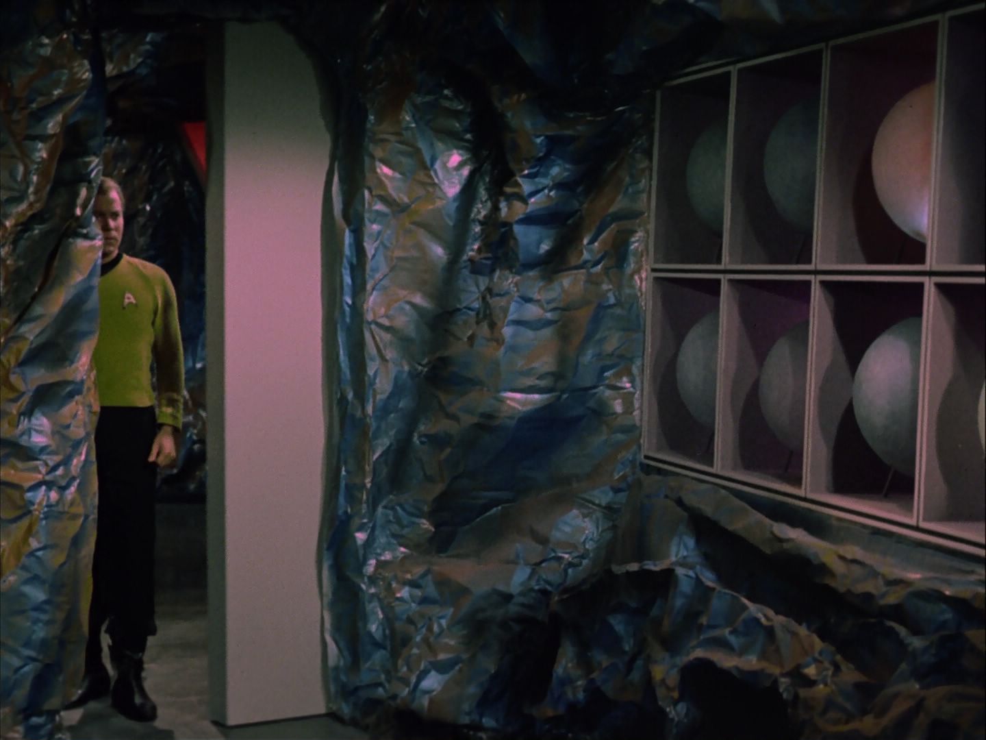ariane179254_StarTrek_2x20_ReturnToTomorrow_0971.jpg