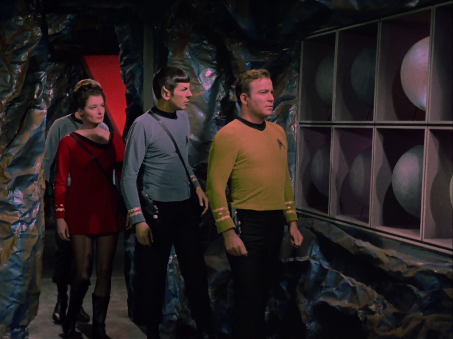 ariane179254_StarTrek_2x20_ReturnToTomorrow_0977.jpg