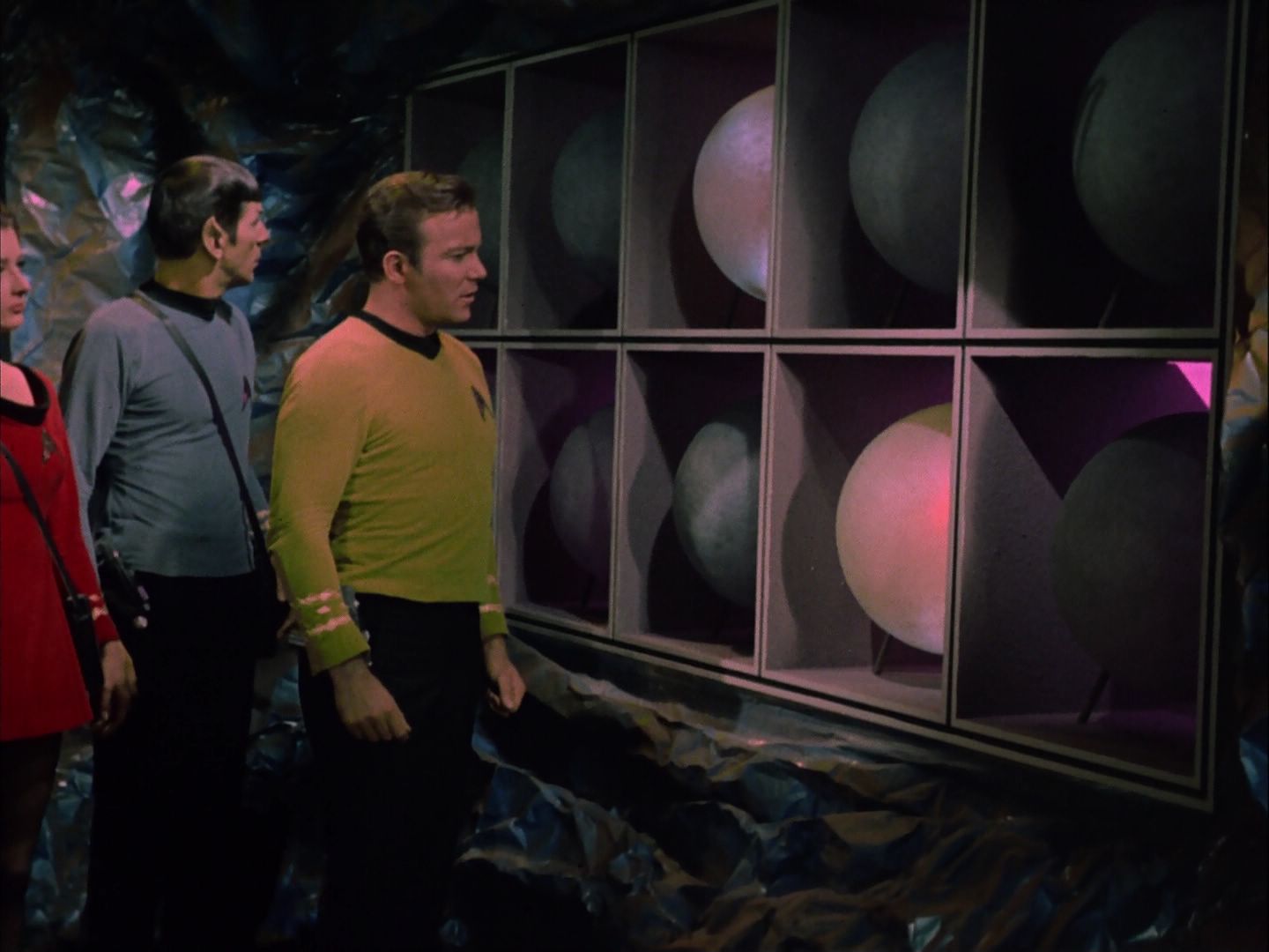 ariane179254_StarTrek_2x20_ReturnToTomorrow_0987.jpg