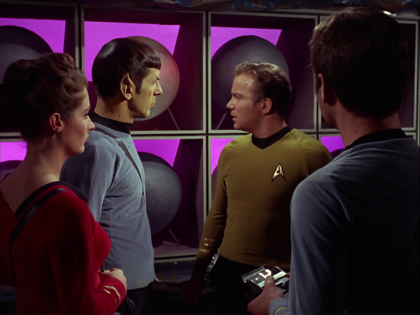 ariane179254_StarTrek_2x20_ReturnToTomorrow_1023.jpg