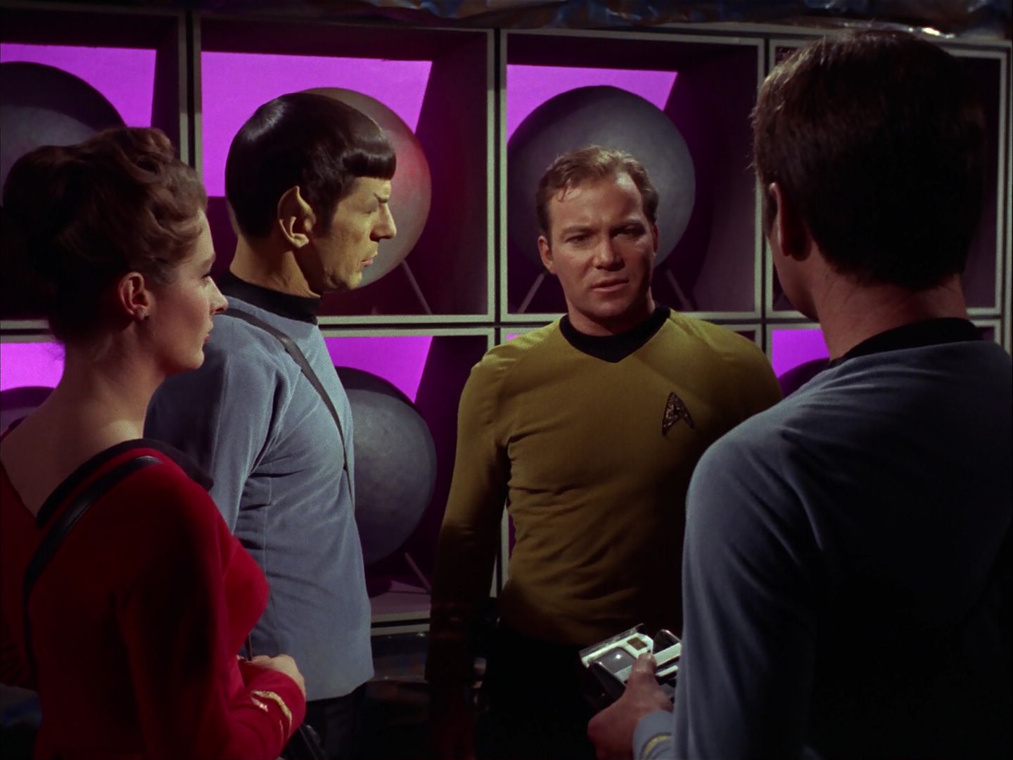 ariane179254_StarTrek_2x20_ReturnToTomorrow_1048.jpg