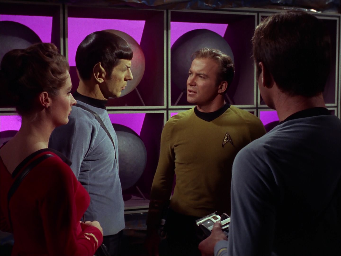ariane179254_StarTrek_2x20_ReturnToTomorrow_1049.jpg