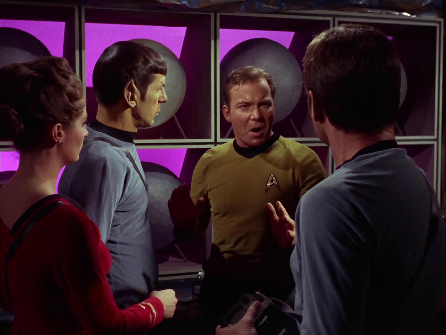 ariane179254_StarTrek_2x20_ReturnToTomorrow_1115.jpg