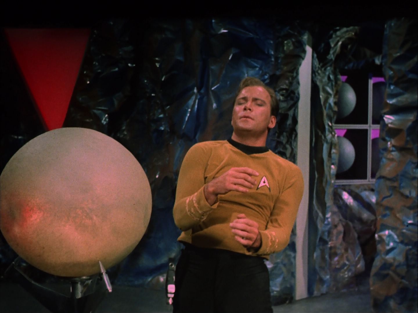 ariane179254_StarTrek_2x20_ReturnToTomorrow_1164.jpg