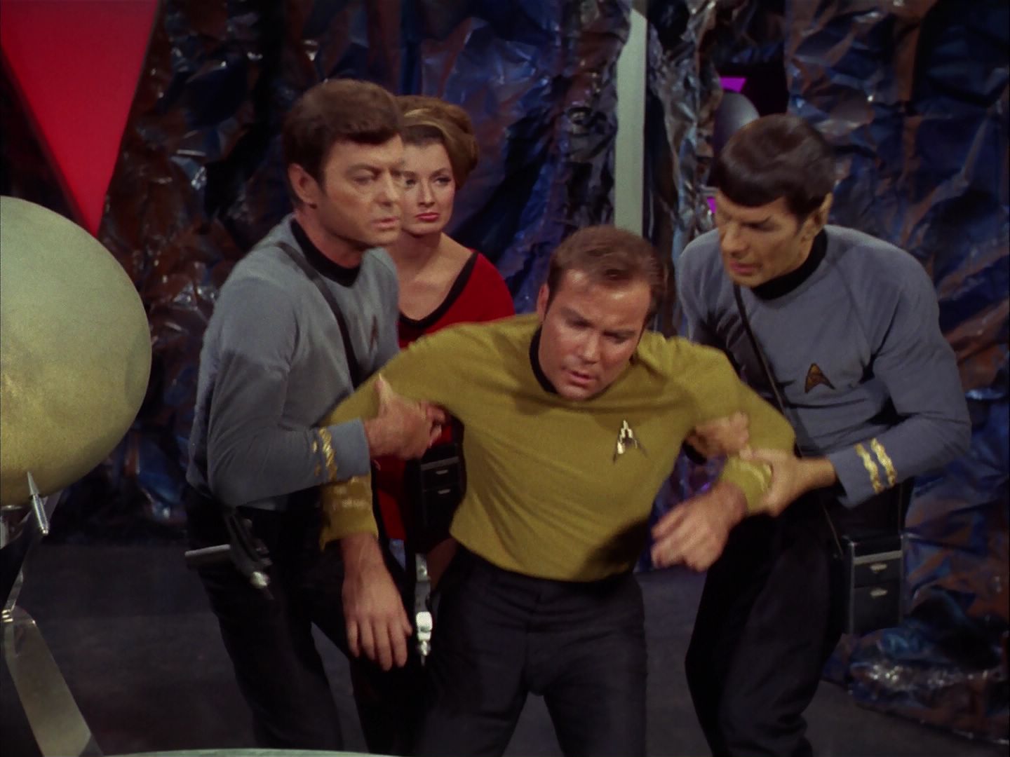 ariane179254_StarTrek_2x20_ReturnToTomorrow_1181.jpg