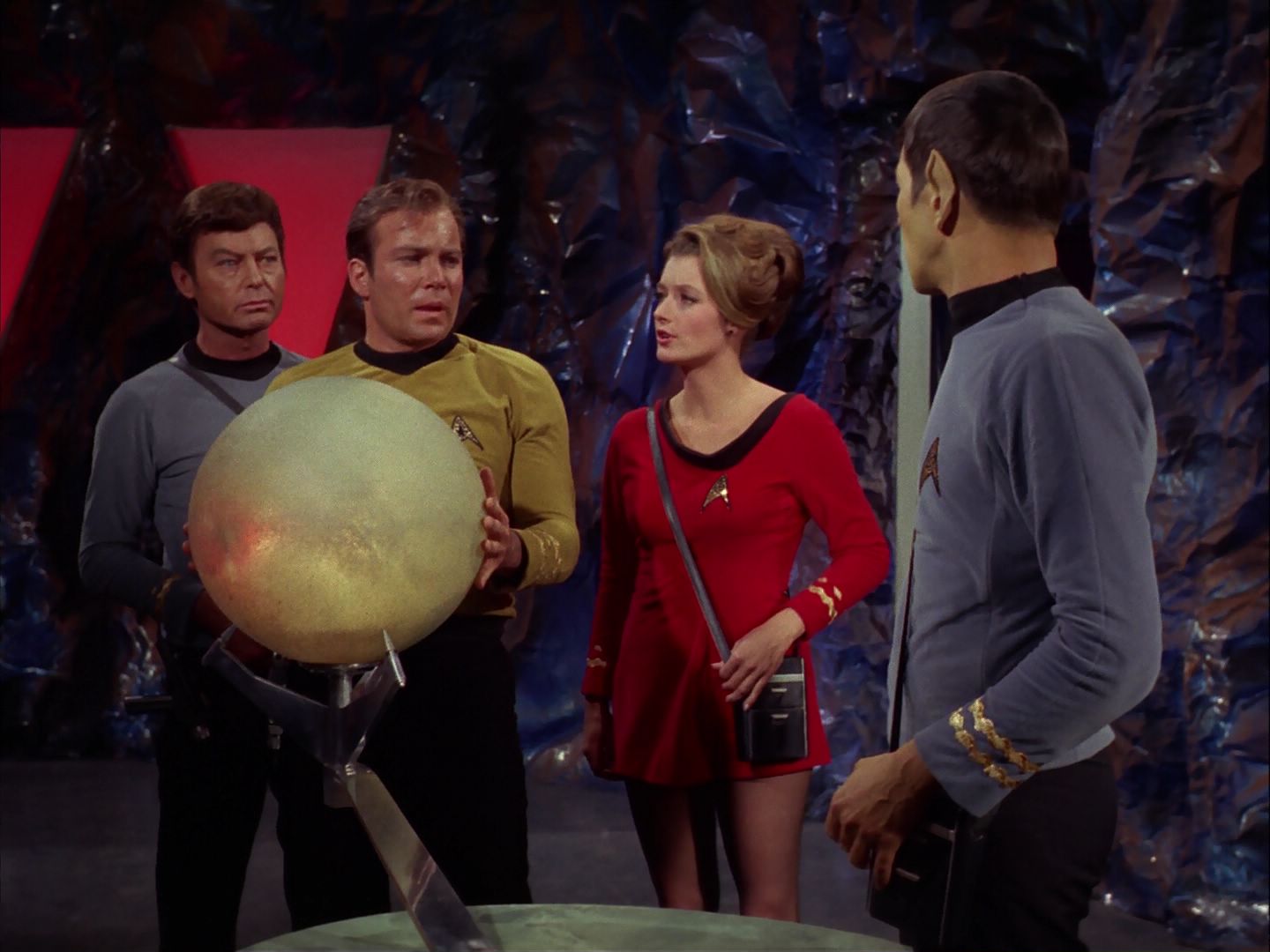 ariane179254_StarTrek_2x20_ReturnToTomorrow_1231.jpg