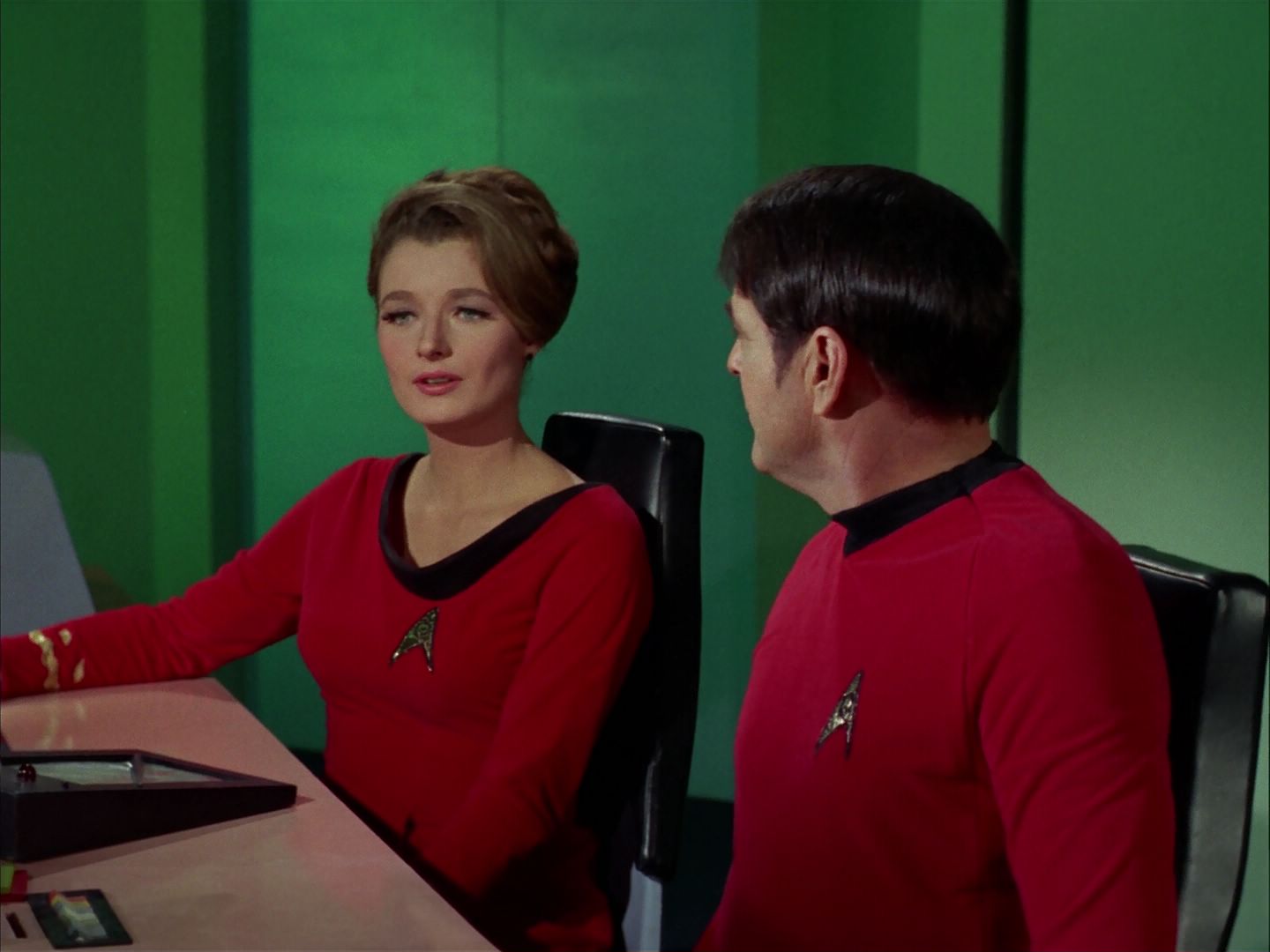 ariane179254_StarTrek_2x20_ReturnToTomorrow_1285.jpg