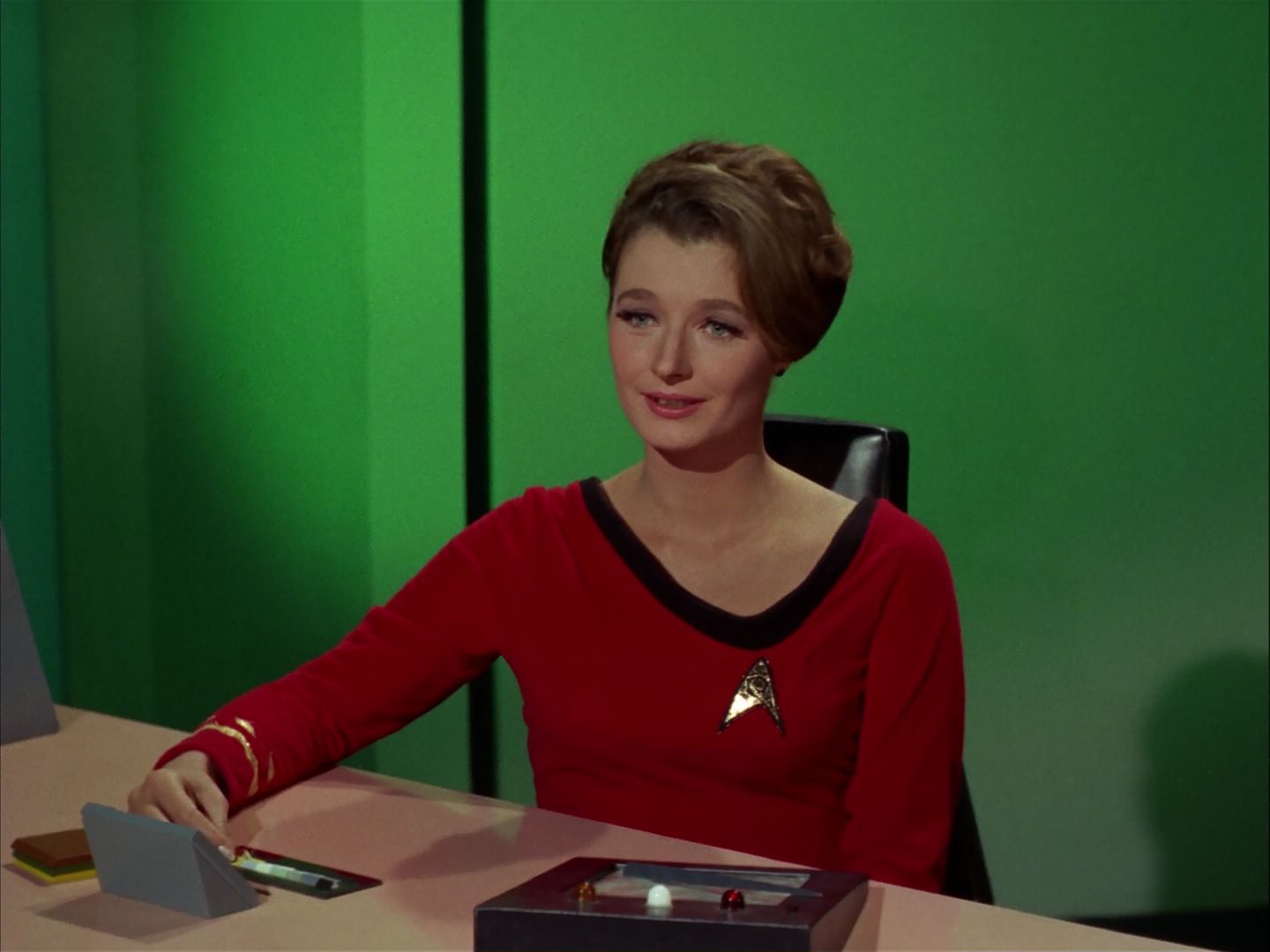 ariane179254_StarTrek_2x20_ReturnToTomorrow_1348.jpg