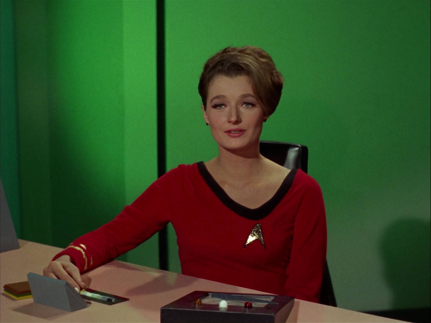 ariane179254_StarTrek_2x20_ReturnToTomorrow_1351.jpg