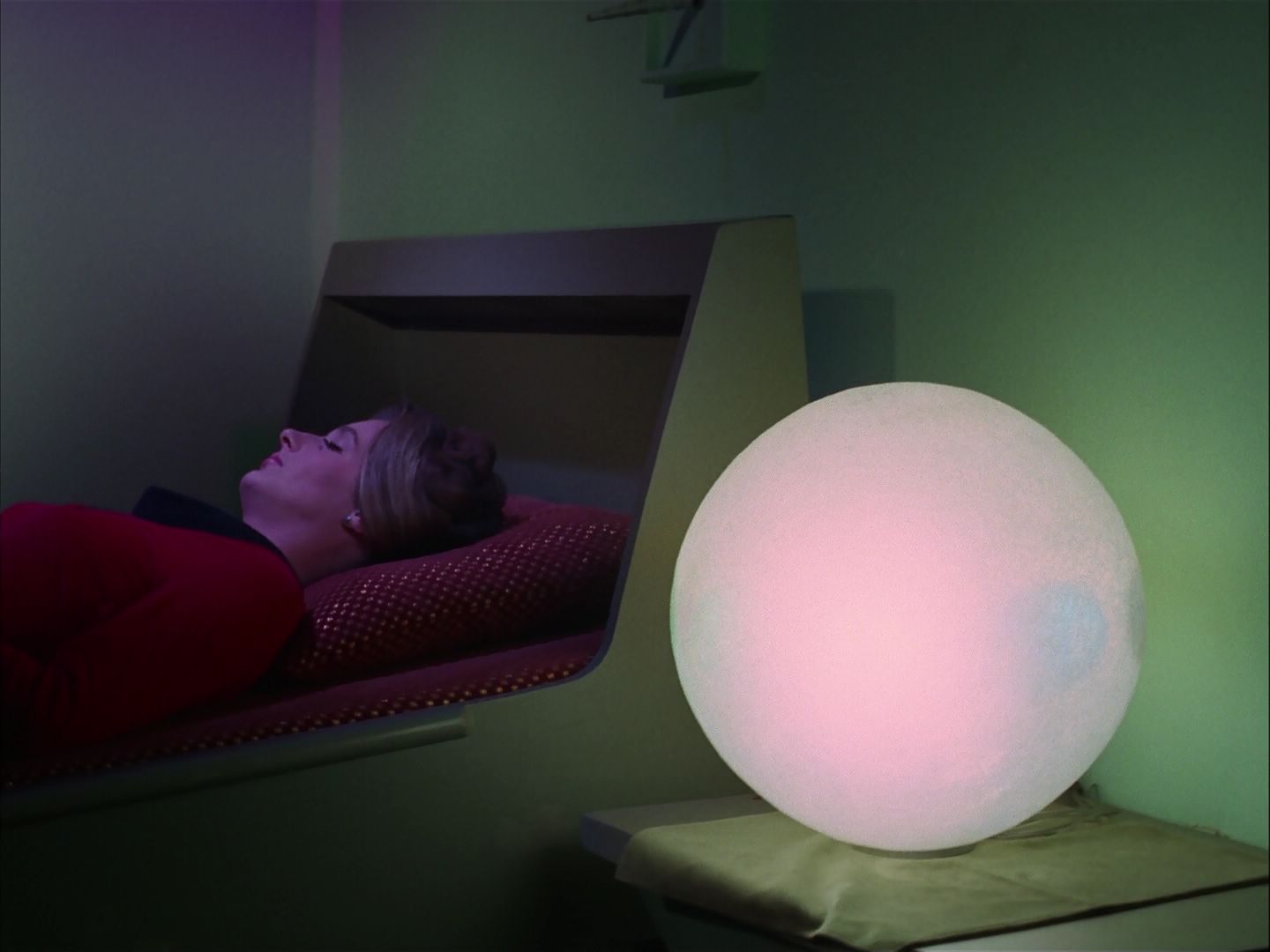 ariane179254_StarTrek_2x20_ReturnToTomorrow_1574.jpg