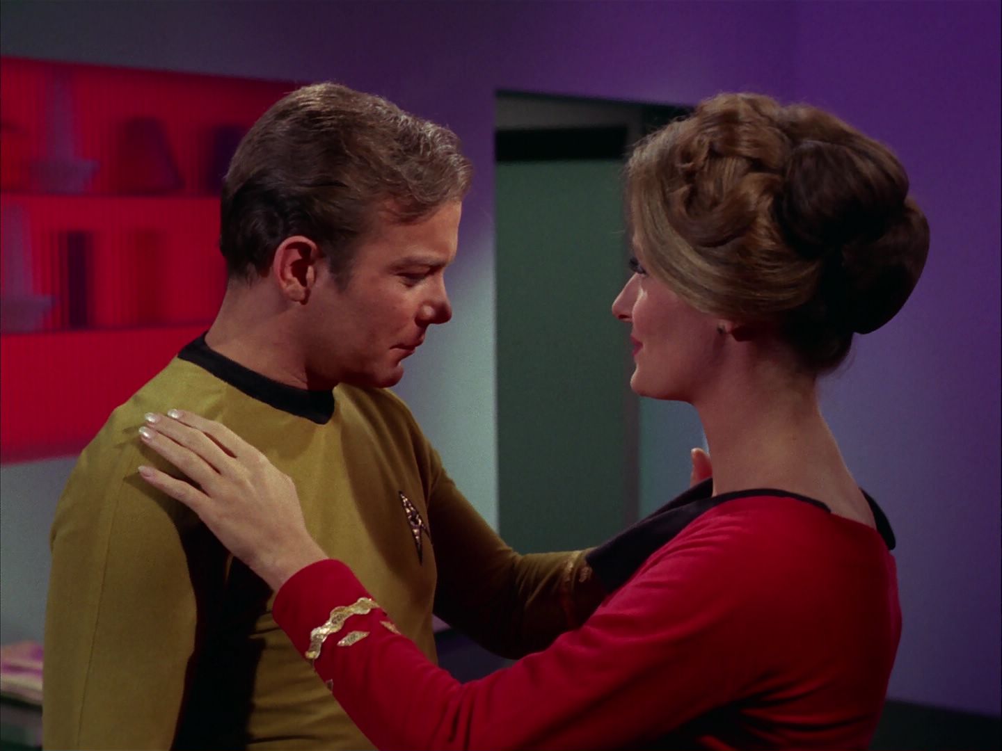 ariane179254_StarTrek_2x20_ReturnToTomorrow_1711.jpg