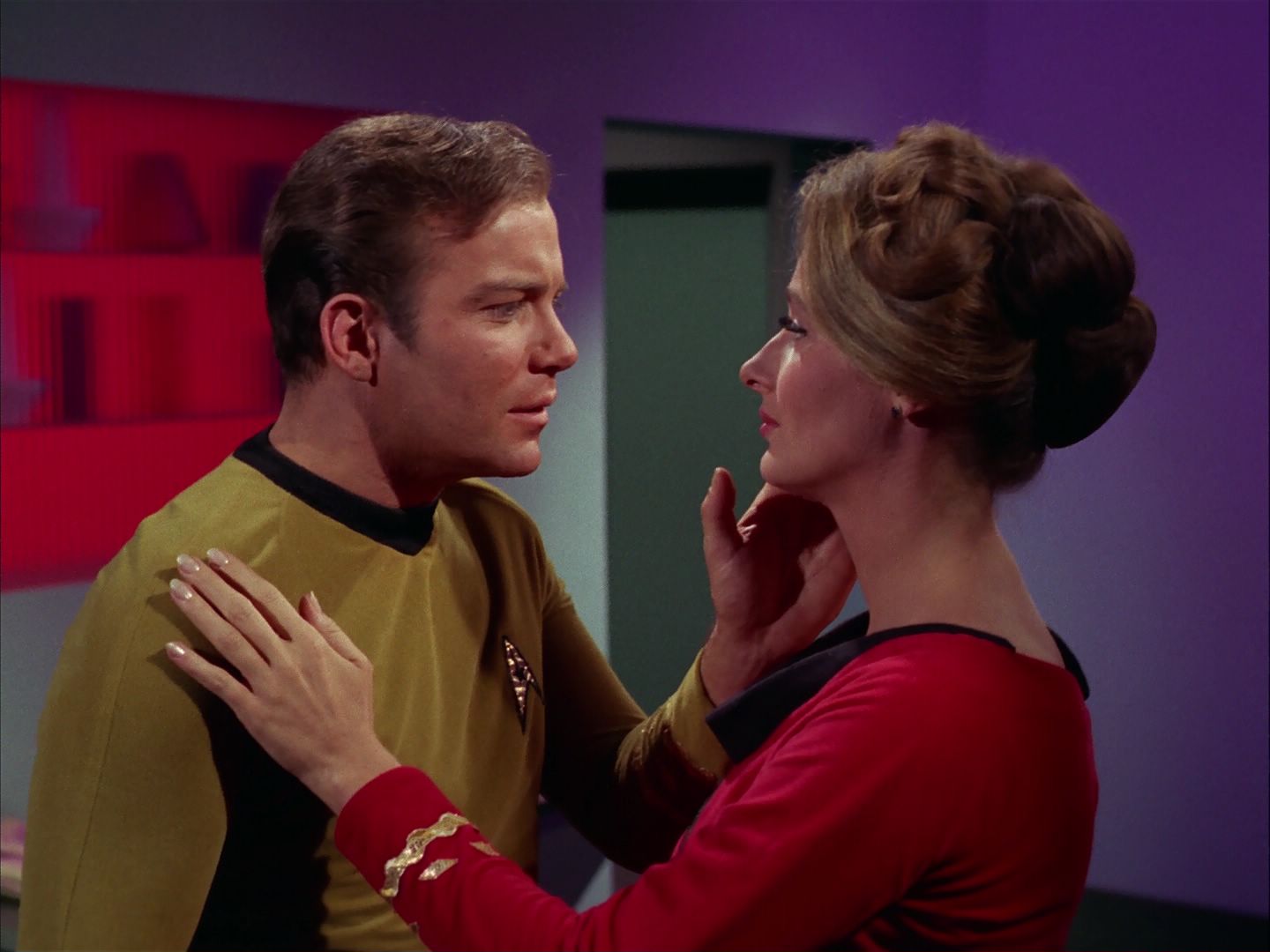 ariane179254_StarTrek_2x20_ReturnToTomorrow_1724.jpg