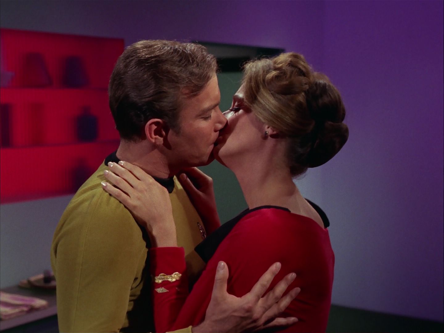 ariane179254_StarTrek_2x20_ReturnToTomorrow_1748.jpg