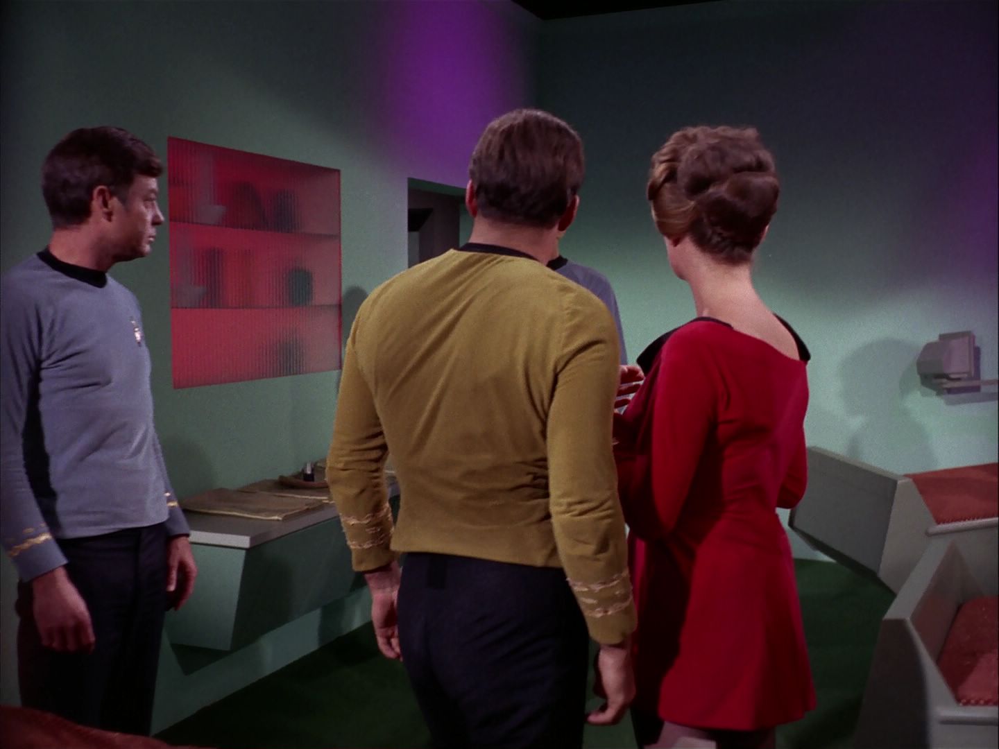 ariane179254_StarTrek_2x20_ReturnToTomorrow_1759.jpg
