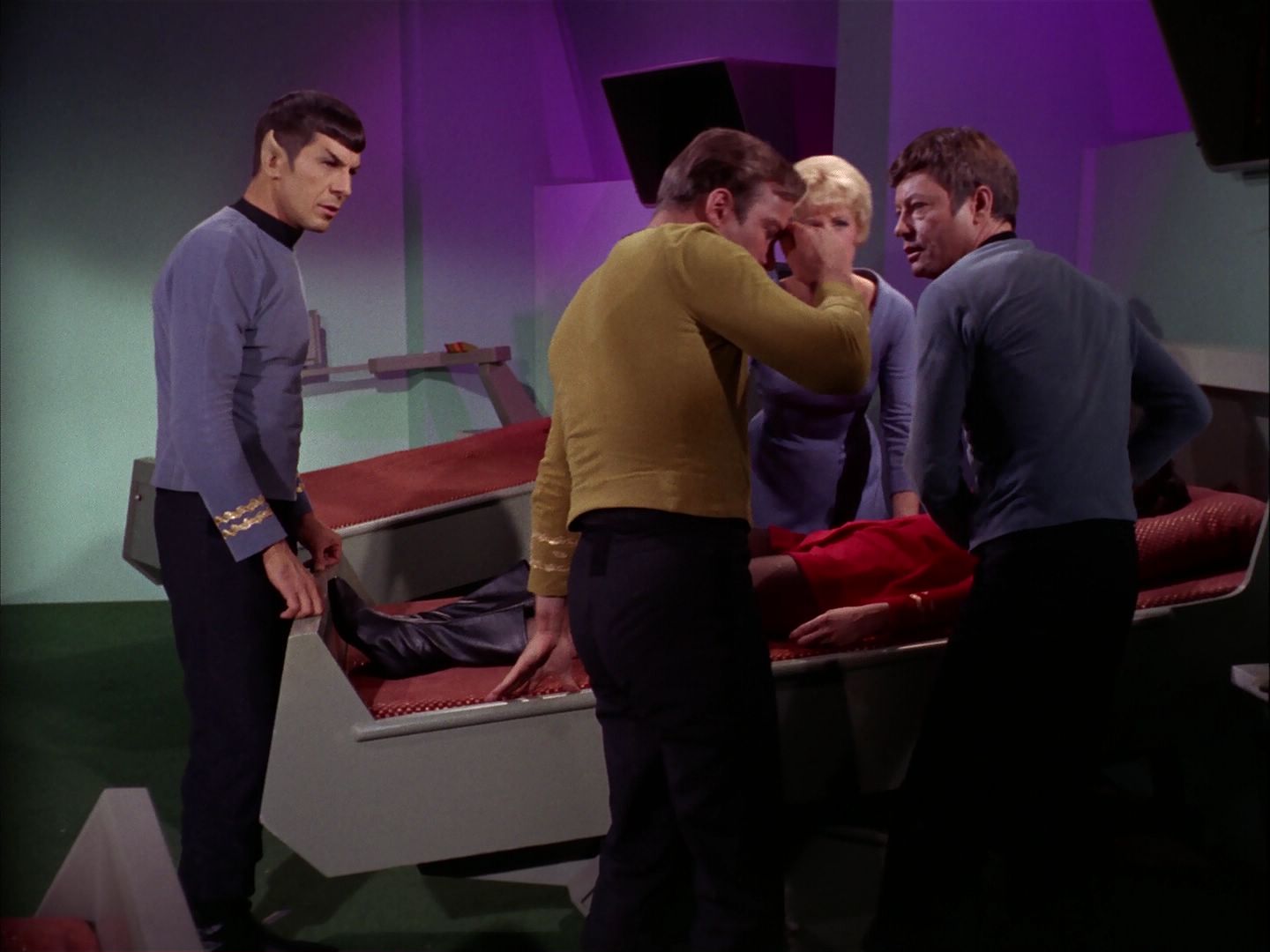 ariane179254_StarTrek_2x20_ReturnToTomorrow_1784.jpg