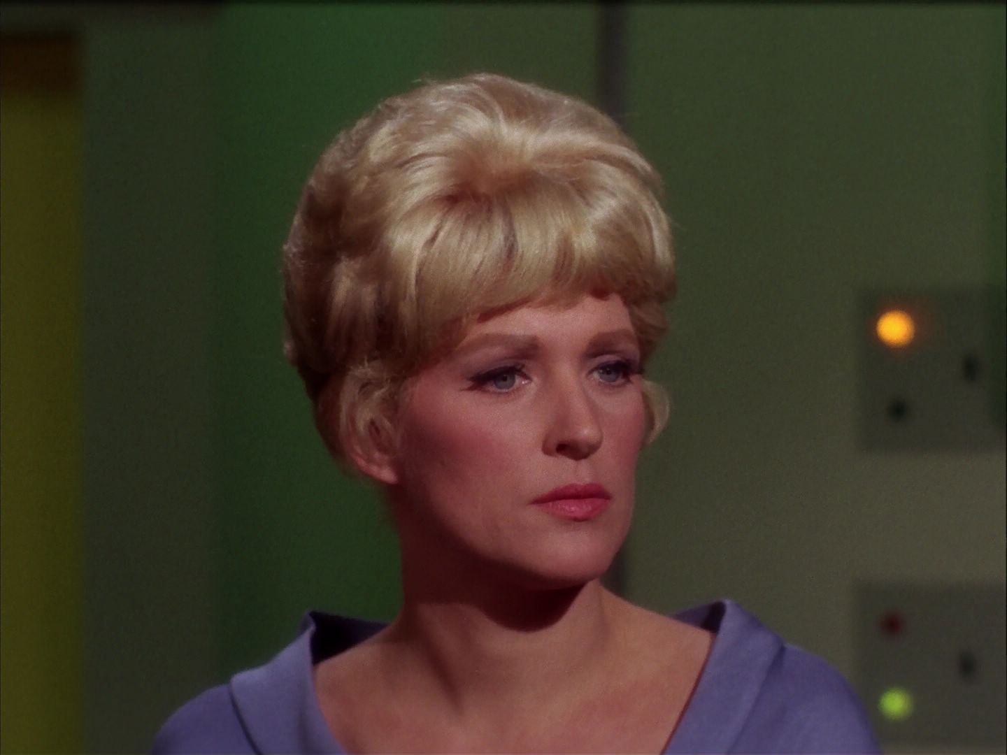 ariane179254_StarTrek_2x20_ReturnToTomorrow_1877.jpg