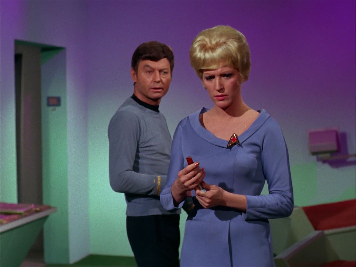 ariane179254_StarTrek_2x20_ReturnToTomorrow_2128.jpg