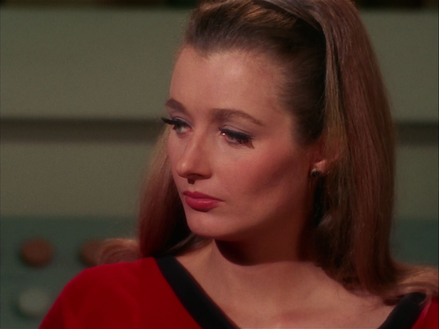 ariane179254_StarTrek_2x20_ReturnToTomorrow_2179.jpg