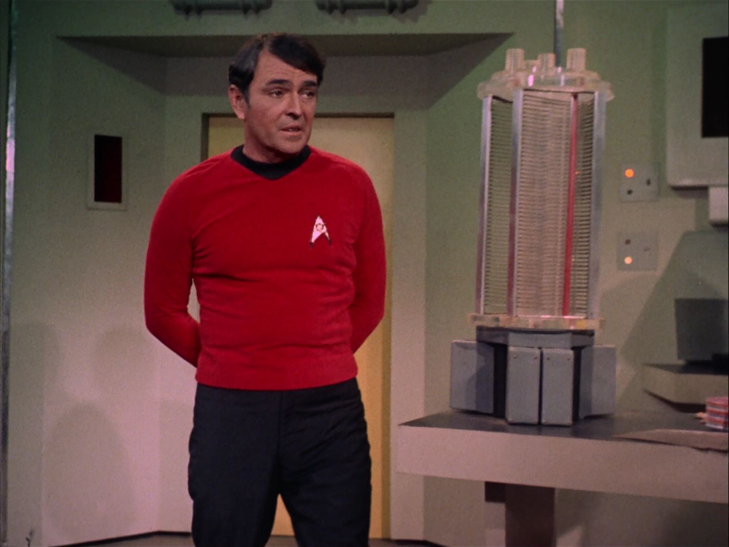 ariane179254_StarTrek_2x20_ReturnToTomorrow_2203.jpg