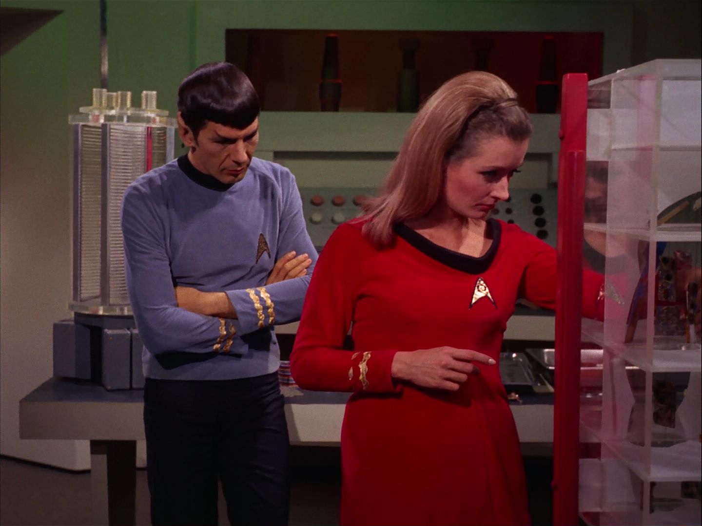 ariane179254_StarTrek_2x20_ReturnToTomorrow_2269.jpg