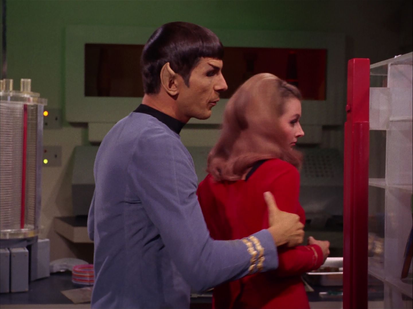 ariane179254_StarTrek_2x20_ReturnToTomorrow_2304.jpg