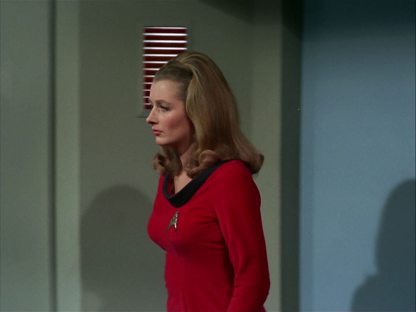 ariane179254_StarTrek_2x20_ReturnToTomorrow_2339.jpg