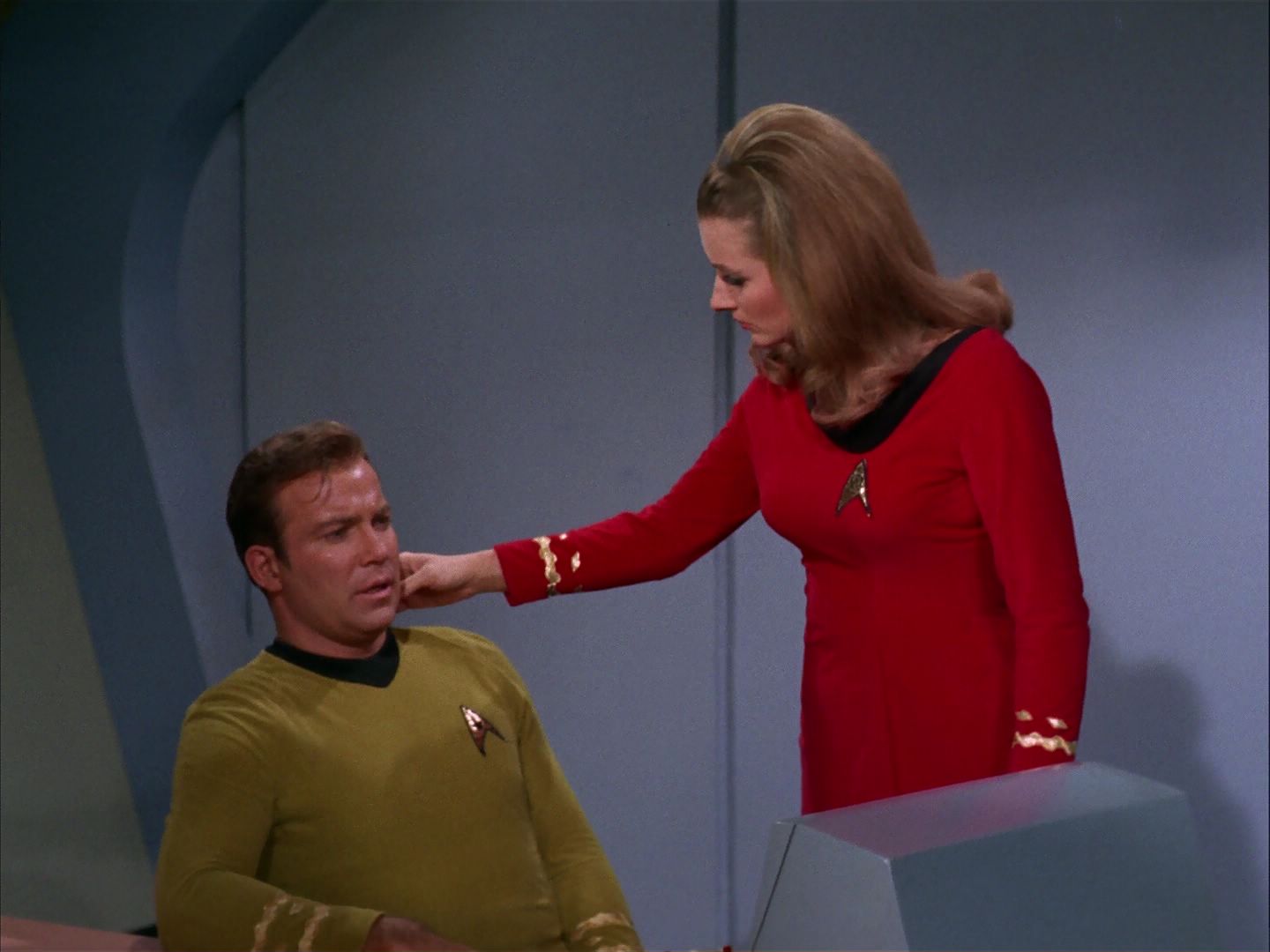 ariane179254_StarTrek_2x20_ReturnToTomorrow_2346.jpg