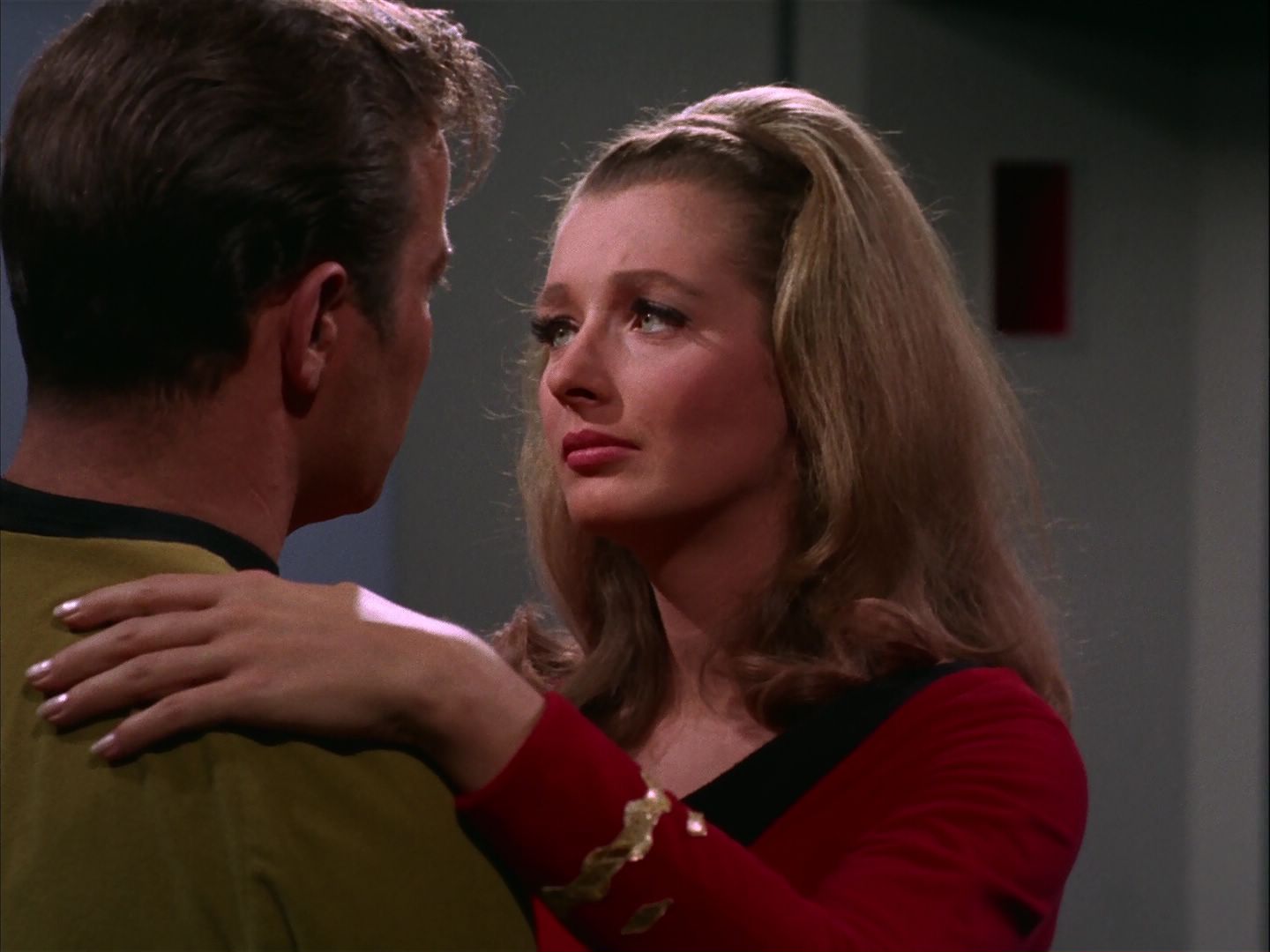 ariane179254_StarTrek_2x20_ReturnToTomorrow_2416.jpg