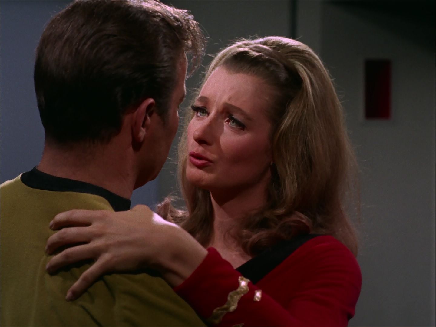 ariane179254_StarTrek_2x20_ReturnToTomorrow_2423.jpg