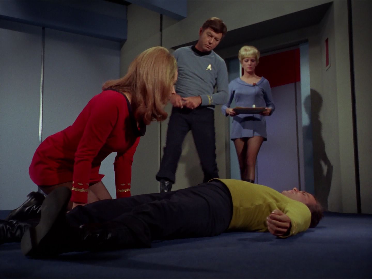 ariane179254_StarTrek_2x20_ReturnToTomorrow_2446.jpg