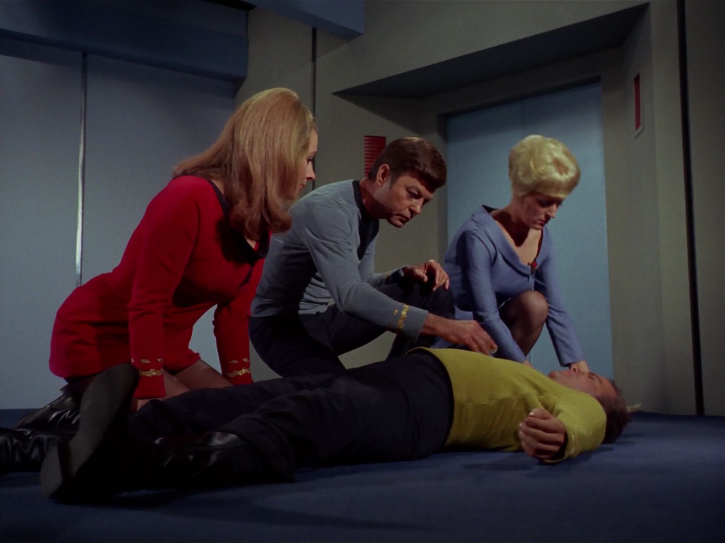 ariane179254_StarTrek_2x20_ReturnToTomorrow_2448.jpg