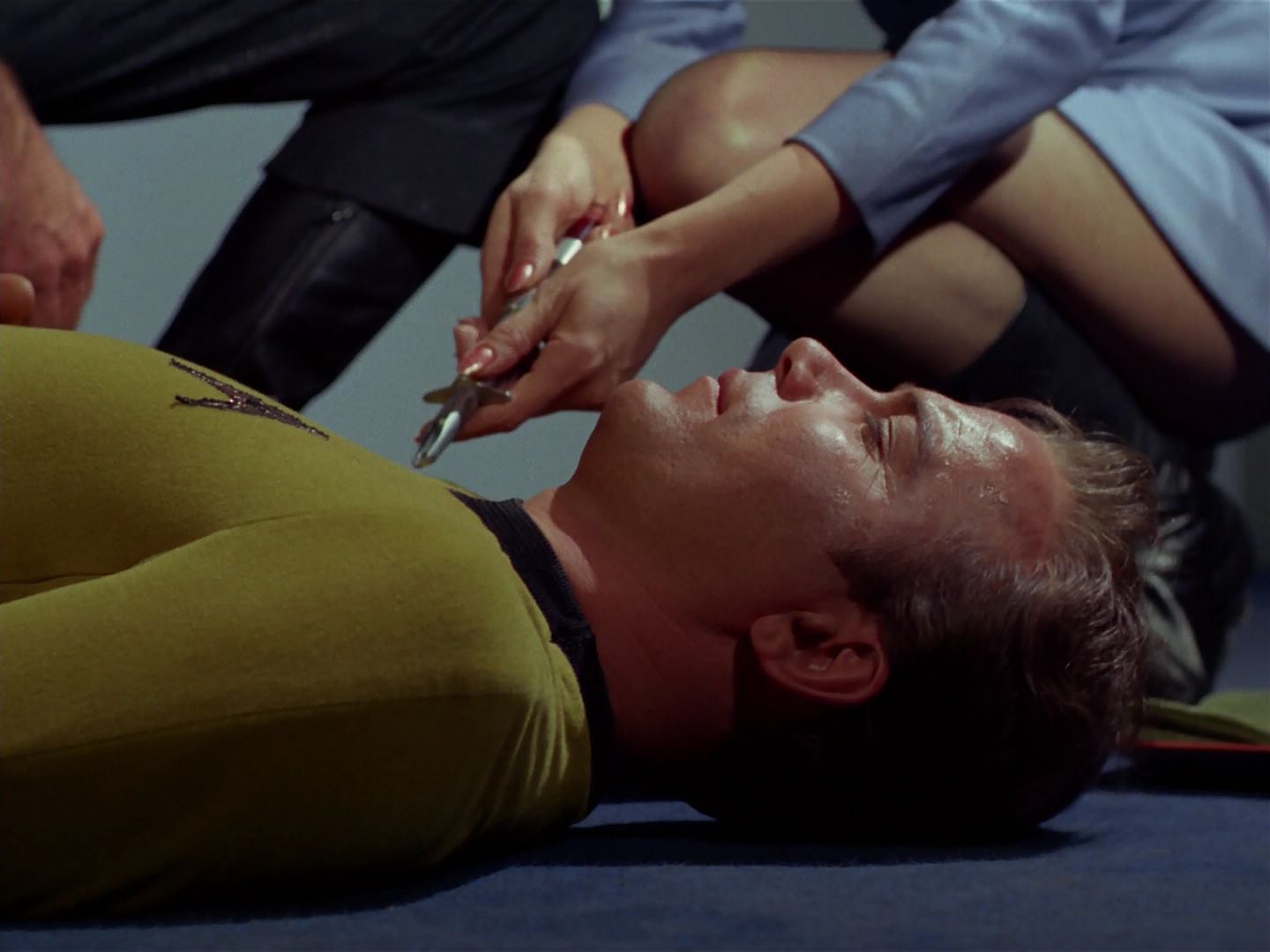 ariane179254_StarTrek_2x20_ReturnToTomorrow_2453.jpg