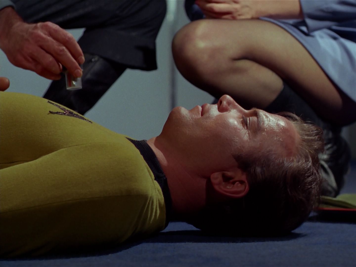 ariane179254_StarTrek_2x20_ReturnToTomorrow_2456.jpg