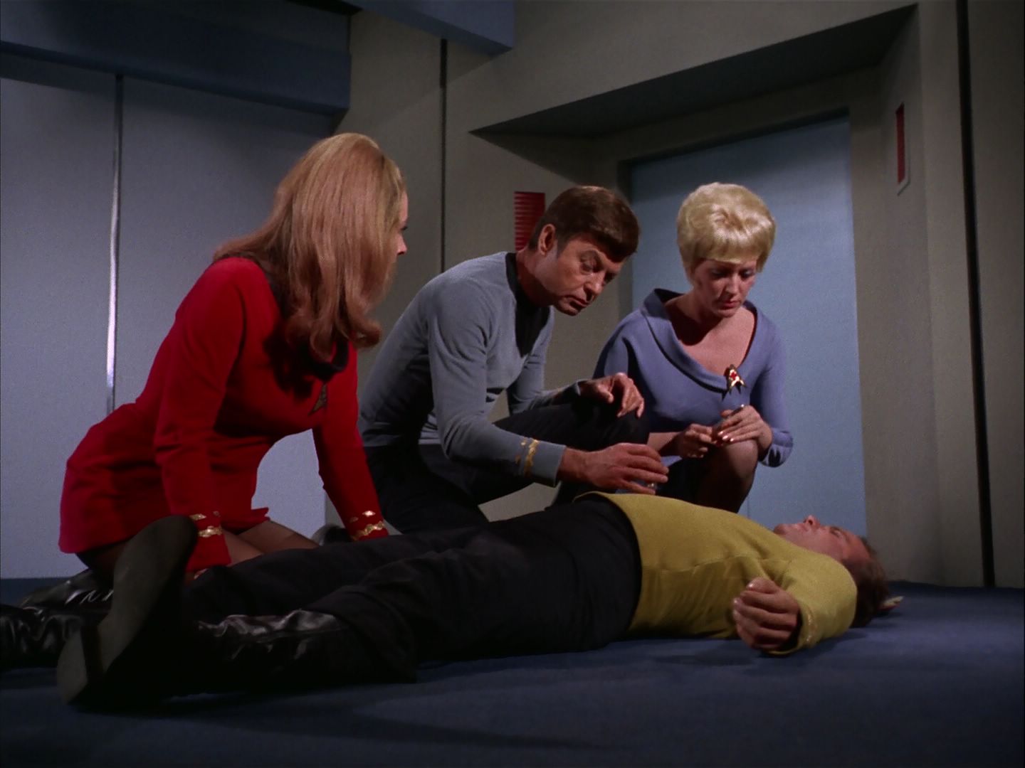 ariane179254_StarTrek_2x20_ReturnToTomorrow_2460.jpg