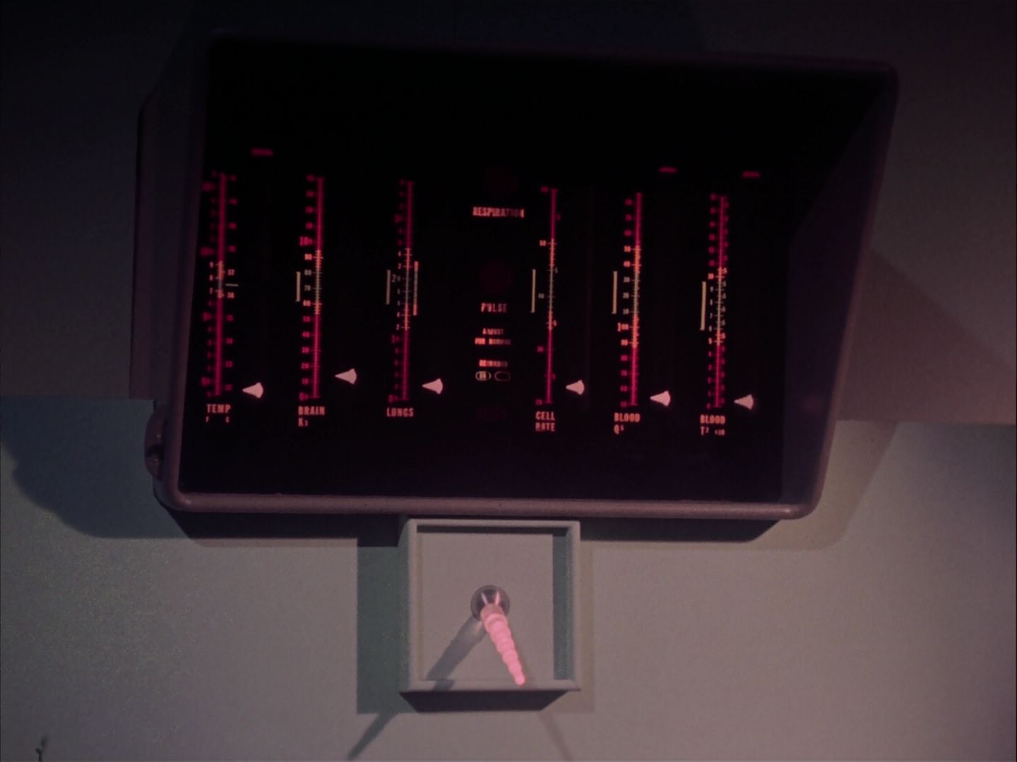 ariane179254_StarTrek_2x20_ReturnToTomorrow_2515.jpg