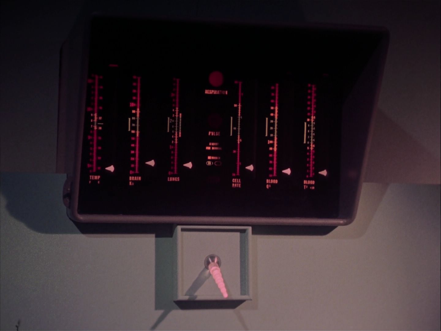 ariane179254_StarTrek_2x20_ReturnToTomorrow_2516.jpg