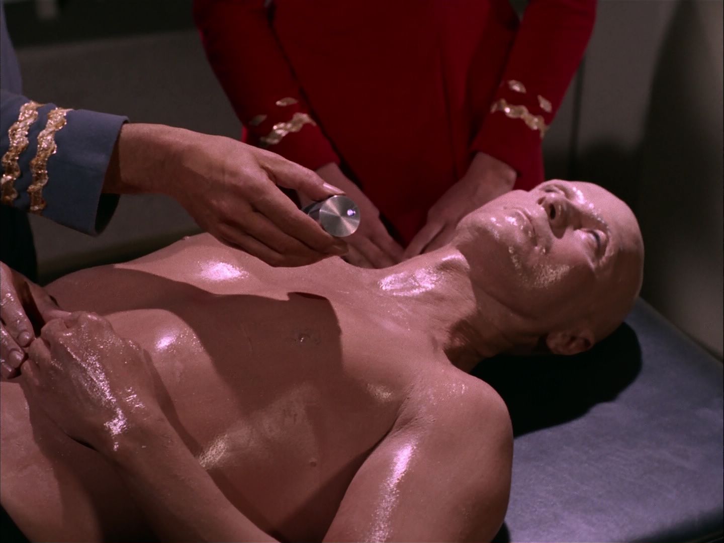 ariane179254_StarTrek_2x20_ReturnToTomorrow_2530.jpg