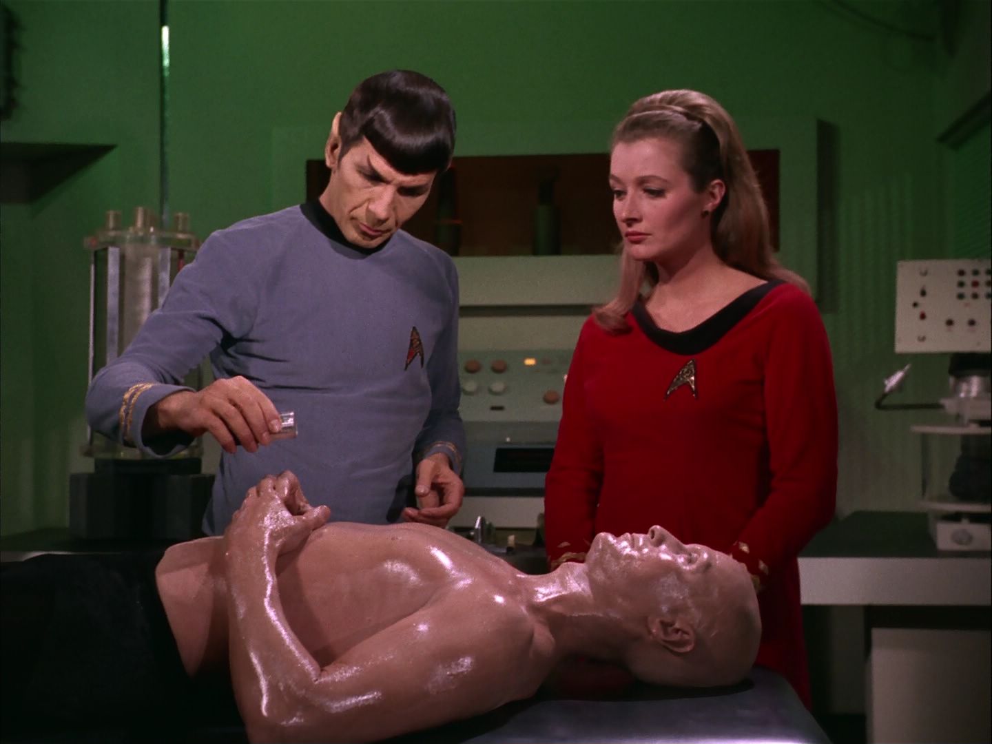 ariane179254_StarTrek_2x20_ReturnToTomorrow_2559.jpg