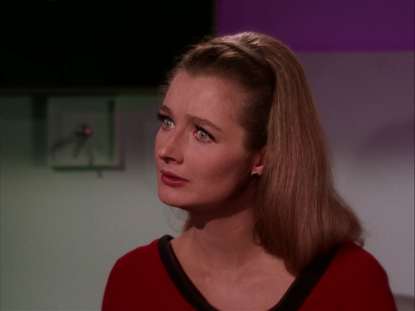 ariane179254_StarTrek_2x20_ReturnToTomorrow_2712.jpg