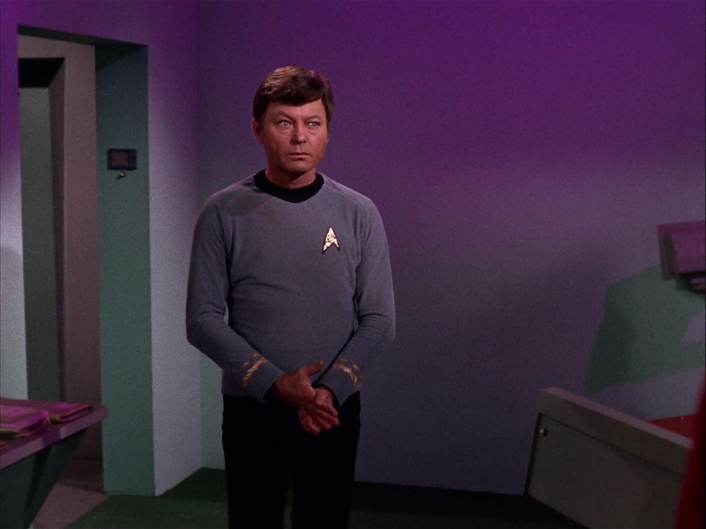 ariane179254_StarTrek_2x20_ReturnToTomorrow_2741.jpg